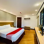 Oyo 982 Boulevard Pension House